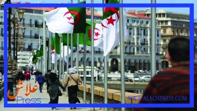 صورة سلطات الجزائر تعتقل سائح هندي بسبب قلم مزود بكاميرا