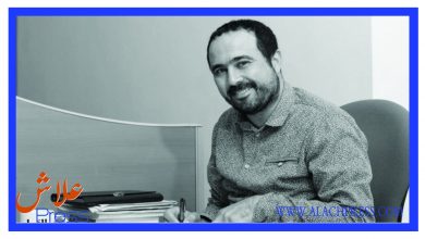 صورة الصحفي سليمان الريسوني خارج اسوار السجن وها علاش