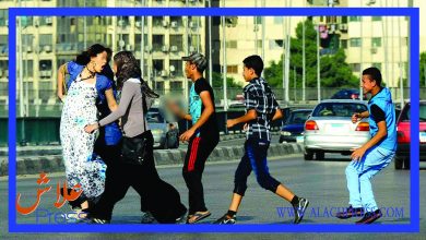 صورة شاب مهووس بالمؤخرات تحرش بفتيات بـ”الماء القاطع” “وها فين”