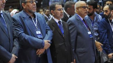 صورة ها لي قالت الشوافة .. كبار العدالة والتنمية يتوقعون فوز الأحرار أولا ويقدر يوصل ل100 مقعد والمصباح لن يتجاوز 75 مقعد برلماني