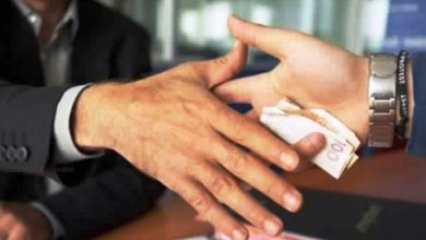 صورة عرض قاضي 2000 درهم على قاضي التحقيق لاستنطاقه وهذه لائحة التهم