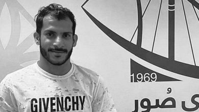 صورة وفاة لاعب بعد سقوطه أثناء التسخينات بالملعب