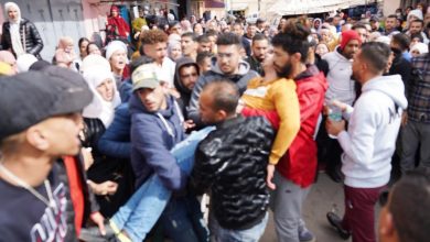 صورة إغماءات وزغاريد في جنازة مروان بلعبار