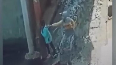 صورة طفل شجاع ينقذ طفلة تعرضت لصعقة كهربائية قاتلة