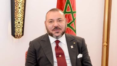 صورة جلالة الملك يوجه رسالة بمناسبة تسليم جائزة التميز لسنة 2022 من الاتحاد الإفريقي لكرة القدم والتي منحت لجلالته بكيغالي