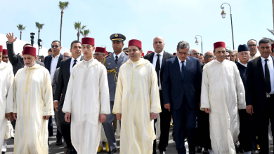 صورة ولي العهد الأمير مولاي الحسن يحضر مراسم تشييع جنازة الراحل عبد الواحد الراضي