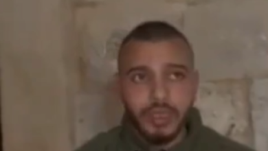 صورة مجموعة فلسطينية تعدم شابا بعد اعترافه التخابر مع إسرائيل