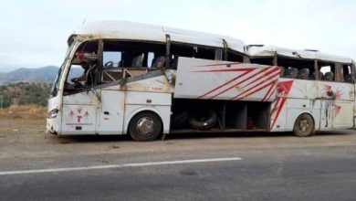 صورة مصرع شخص وإصابة 22 آخرين في انقلاب حافلة للمسافرين بإقليم الرحامنة