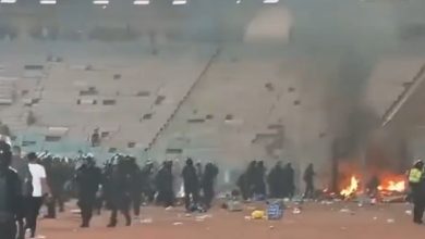 صورة عاجل :توقف بداية انطلاق الشوط الثاني من مباراة الترجي التونسي وشبيبة القبائل الجزائري في اياب دور ال8 لابطال افريقيا.