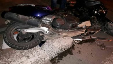 صورة دراجة نارية تتسبب في حادثة سير مروعة بالسمارة.