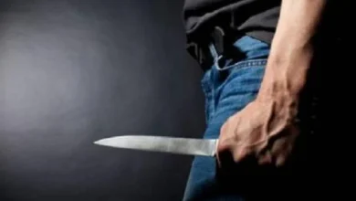صورة زوج ينهي حياة زوجته بطريقة بشعة ويلوذ بالفرار