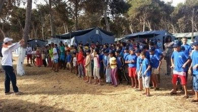 صورة **مفهوم المخيمات الصيفية: تعزيز النمو الشخصي والتربوي للأطفال والشباب**
