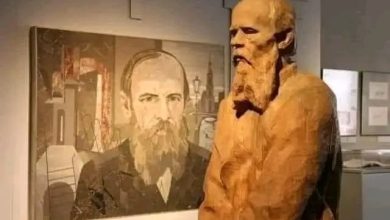 صورة الفلسفة للمحتمع:**الكذب على النفس طريق إلى الهلاك**