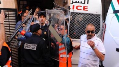 صورة قبيل أذان المغرب..مختل عقليا يقتل شابا عشرينيا بسوق الجملة ضواحي أولاد تايمة