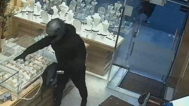 صورة المحققون يسابقون الزمن لفك لغز سرقة ملثمين ل 500 مليون من محل لبيع المجوهرات بالدار البيضاء