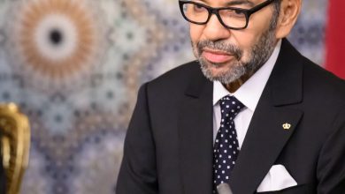 صورة الملك محمد السادس خلال خطاب الذكرى 49 للمسيرة الحضراء المظفرة … هناك من يعيش على أوهام الماضي