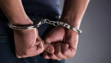 صورة تنسيق بين الديستي والشرطة القضائية يطيح بمطلوب في قضايا قتل عمد والاتجار في المخدرات القوية