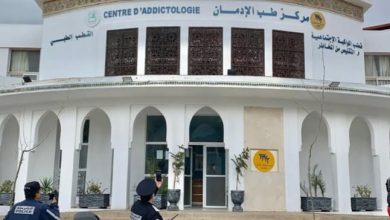 صورة احتجاجات حاشدة ،بتطوان وطنجة،من قبل ضحايا الإدمان، بسبب نفاد مخزون الميثادون وتدخل جمعيات حقوقية والنيابة العامة تفتح تحقيقا