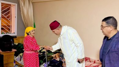 صورة عامل إقليم سيدي سليمان في زيارة مفاجئة لدار المسنين ليلة القدر