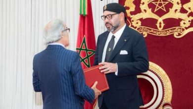 صورة جلالة الملك يستقبل والي بنك المغرب ويطلع على التقرير السنوي للوضعية الاقتصادية لعام 2024
