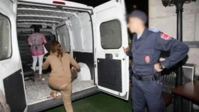 صورة أمن مراكش يفكك شبكة دعارة راقية ويعتقل 16 شخصا