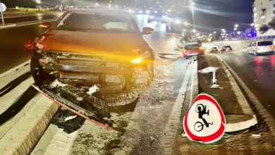 صورة حادثة سير خطيرة في تطوان… إصطدام سيارة بعدة مركبات وفرار سائقها