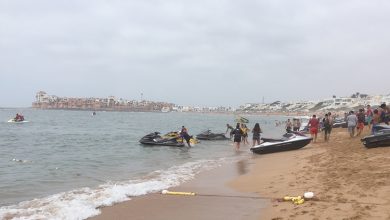 صورة سلطات بوزنيقة “في شخص قائد الملحقة الإدارية الأولى” تقود حملات يومية لتنظيم وتحرير الشواطئ التابعة لنفوذها من كافة أشكال الإحتلال الغير القانوني