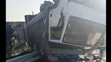 صورة بالفيديو… حادثة سير مميتة بعد اصطدام شاحنتين ضواحي جرسيف واندلاع النيران فيهما