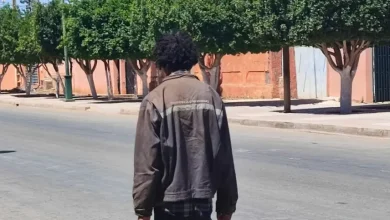صورة توقيف شخص يعاني من اضطرابات عقلية بعد اعتدائه المميت على شرطي بإيموزار