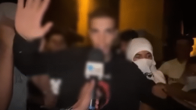 صورة إيداع الشاب الذي هدد الدولة بتنفيذ اغتيالات سجن الجديدة وأسرته تطلب الرأفة