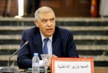 صورة أكثر من 300 منتخبا تجره وزارة الداخلية إلى القضاء