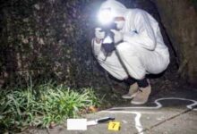 صورة استنفار أمني بعد العثور على جثة شاب داخل مقبرة.