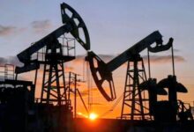 صورة تراجع أسعار النفط عالميا ينعش آمال انخفاض المحروقات في المغرب