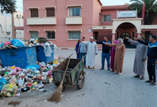 صورة بنسليمان “المدينة الخضراء” تختنق بالنفايات… والساكنة تستنجد بالعامل لوقف “مهزلة” التدبير المفوض.