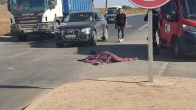 صورة فاجعة طرقية ببنسليمان: حادثة سير مروعة تودي بحياة شاب وتجدد مطالب الحذر والالتزام بقانون السير.